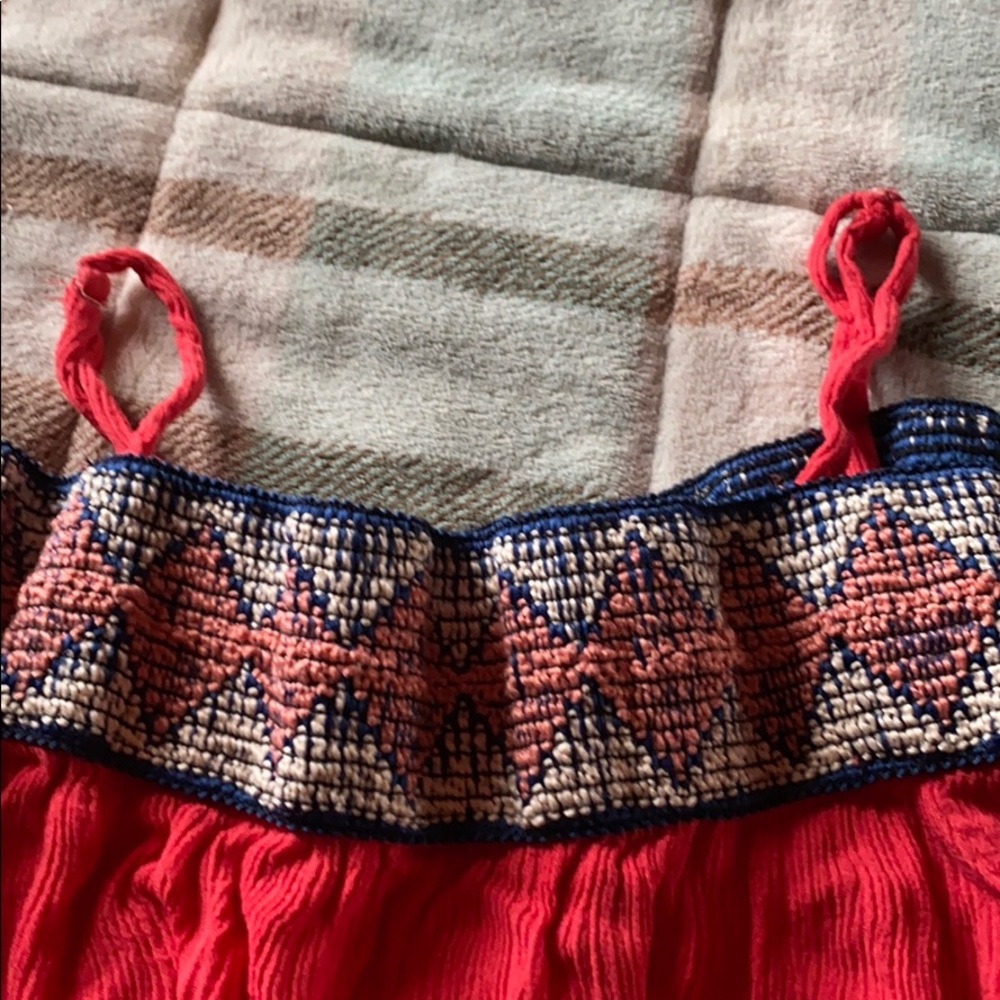 Top - Picture 2 of 3